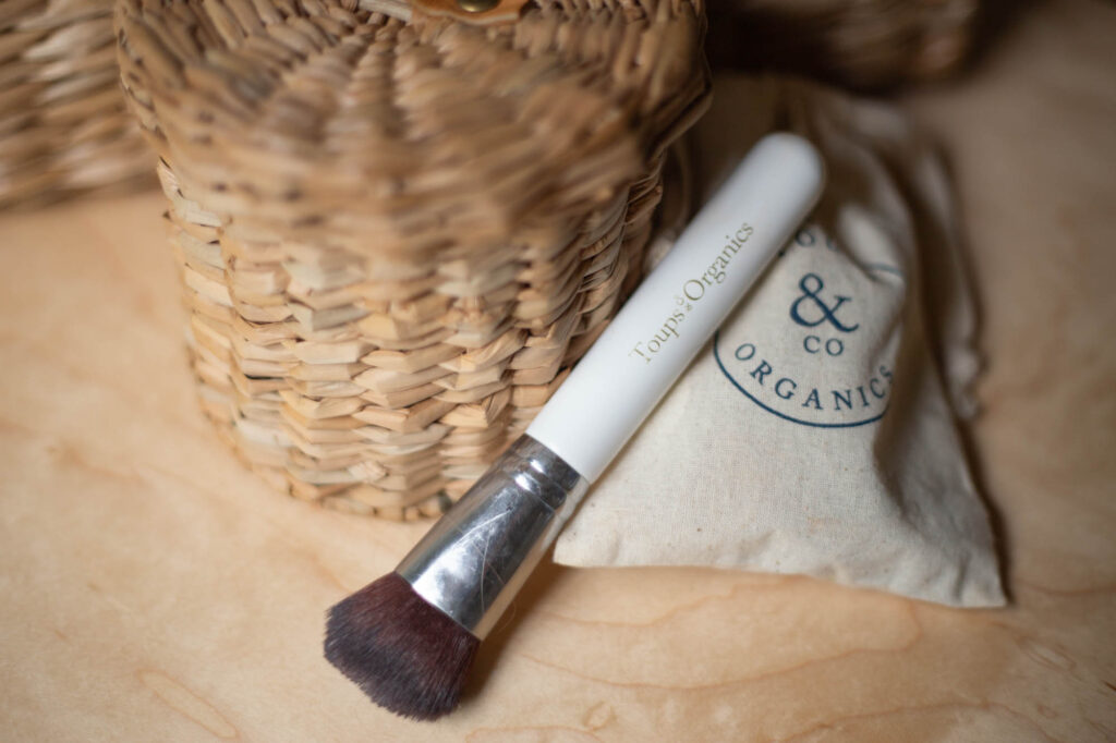 Toups & Co Mineral Powder Makeup Brush